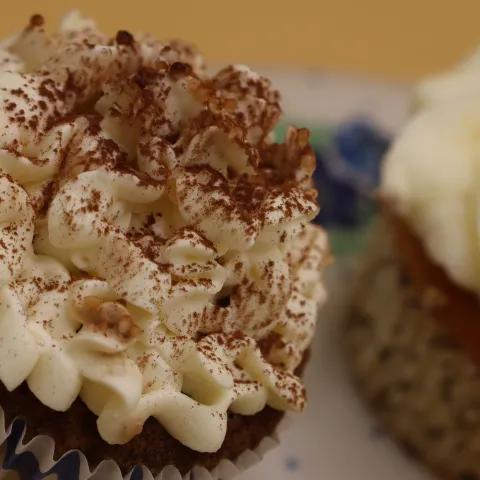 Tiramisu cupcake detail