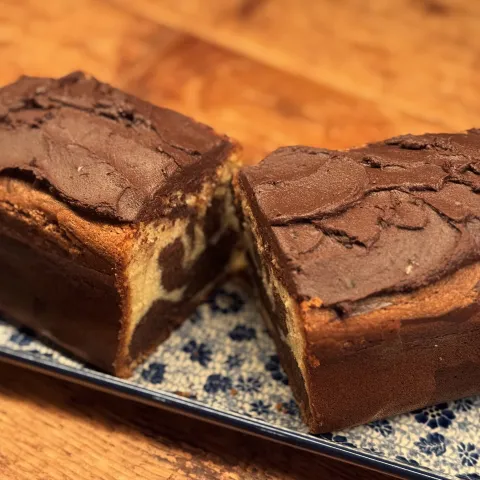 Vanille chocolade gemarmerde Cake doorsnede